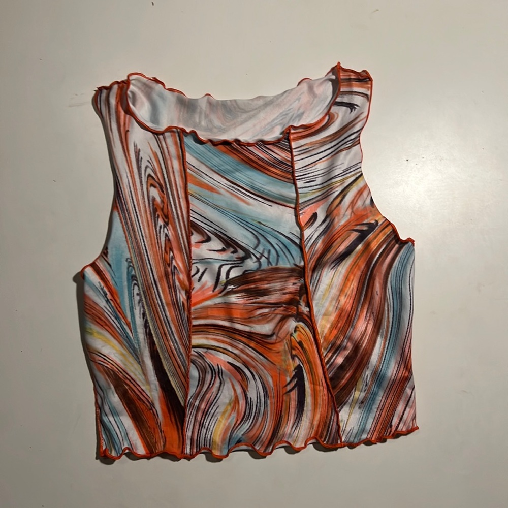 Marble Pattern Graphic Crop Top